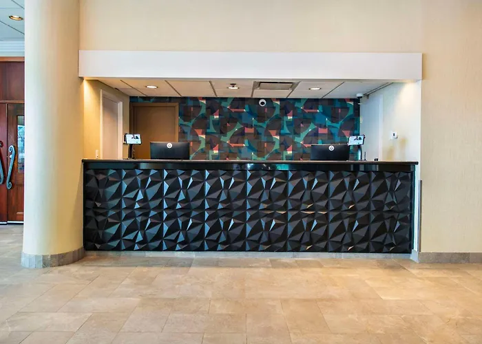 Grand Park Hotel & Suites Downtown Vancouver, Ascend Hotel Collection